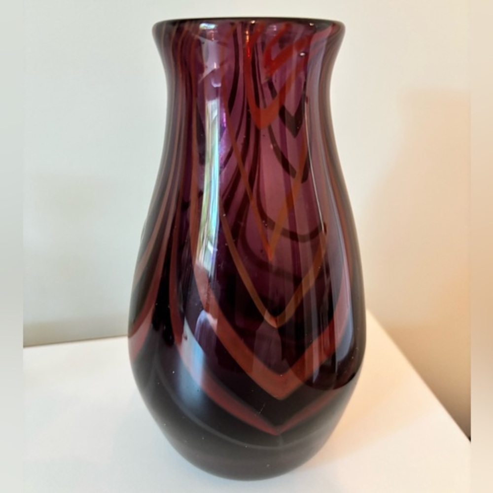Vintage Hand blown studio art glass signed (dns 79) purple Amethyst swirls